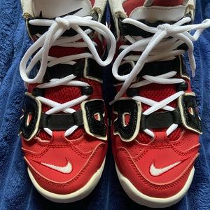Nike Air More Uptempo “varsity red”